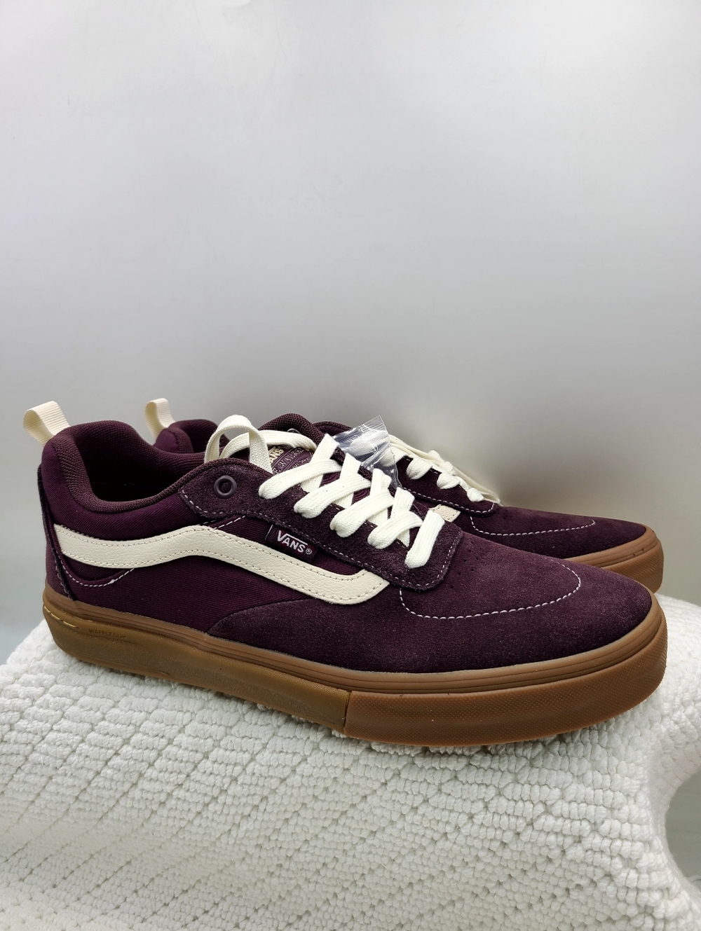 Vans Men's Suede Low-Top Sneakers in Burgundy with Cream Stripe